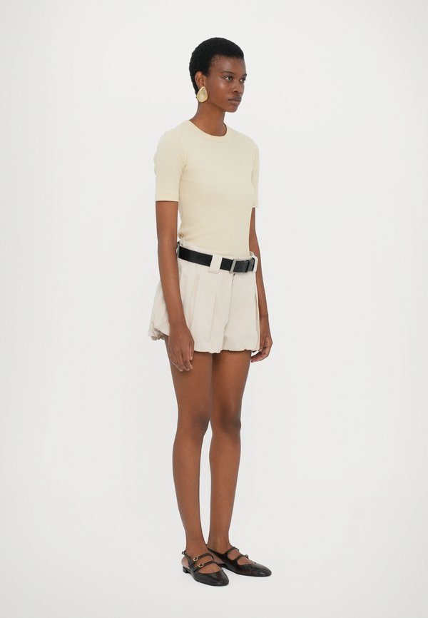 ADELE BUBBLE  - Shorts - oat4