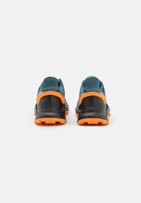 Salomon SUPERCROSS 4 GTX - Trail hardloopschoenen - stargazer/black/turmeric