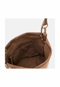 Borsa in tessuto marrone con una texture morbida, dotata di una tasca interna con zip e un ampio scomparto aperto. Accenti in hardware dorato sulla tracolla.