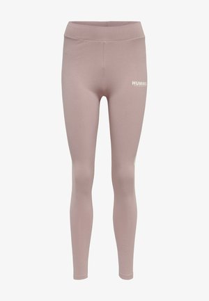 Leggings rosa chiaro realizzati in tessuto elasticizzato, con vita alta e un piccolo logo bianco sulla coscia. Texture liscia, design aderente.