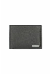 Czarny skórzany portfel o teksturowanym wykończeniu, z metalowym logo na przodzie. Kompaktowy prostokątny kształt z wyraźnymi krawędziami.
