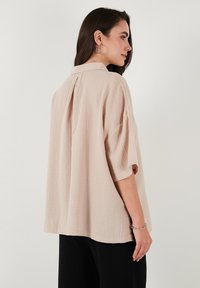 LELA Button-down blouse - stone