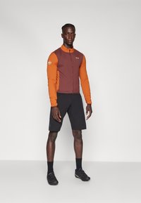 Oakley OFF GRID JACKET - Lauko striukė - grenache