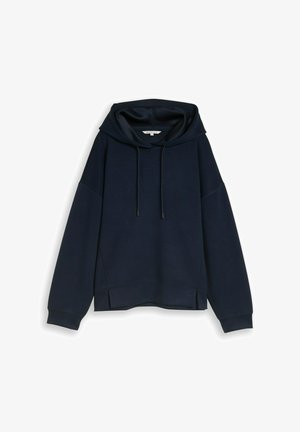 Granatowa, oversize'owa bluza z kapturem, z długimi rękawami, sznurkami z przodu oraz rozcięciami po bokach na dole, prezentowana na białym tle.