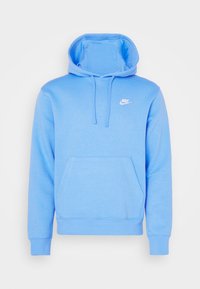 Felpa blu realizzata in tessuto morbido, con tasca a marsupio frontale, cappuccio regolabile con coulisse e logo Nike bianco sulla parte sinistra del petto.