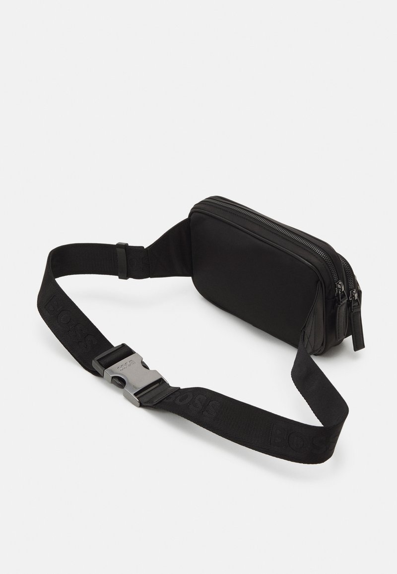 MARSUPIO MARMONT IN PELLE NERO GUCCI MARSUPIO MARMONT IN PELLE NERO GUCCI