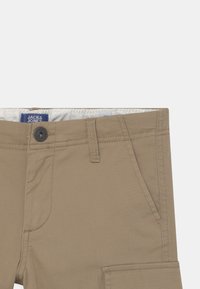 Jack & Jones Junior JPSTJOE JJ AKM JNR - Kapsáče - crockery