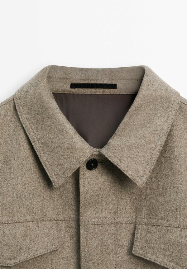 WITH POCKETS - Summer jacket - beige3