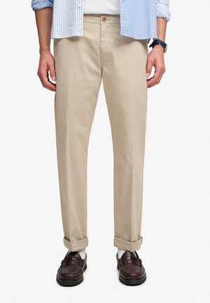 Superdry & Co SUPERDRY PREMIUM REGULAR CHINOS.. - Chino - sandstone brown