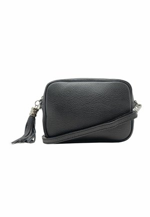 Borsa A Mano Chicca Borse In Pelle Scamosciata Con Frange – 20x23x4 Cm, Tracolla Regolabile, Made In Italy