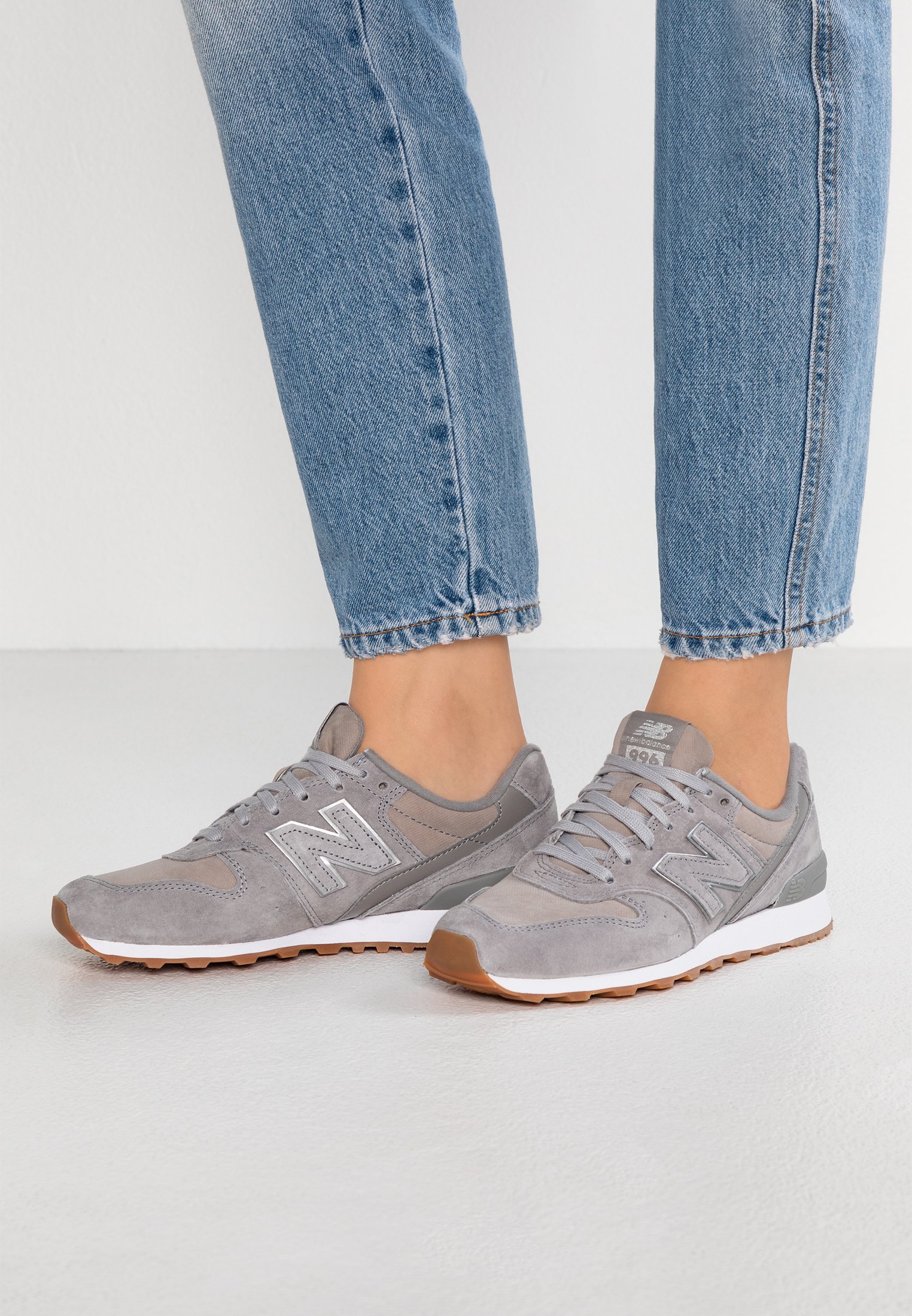 new balance wr996 marblehead