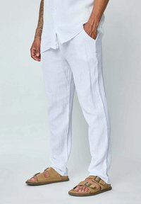 FRILIVIN ENSEMBLE - Pantalon classique - blanc