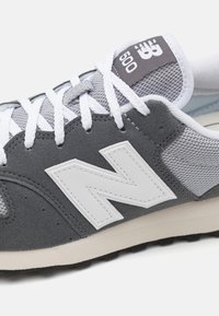 New Balance GM500LCR UNISEX - Sneakers low - grey