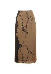 Jupe midi marron et noire avec un imprimé abstrait de branches et de fleurs sur un côté et près de l'ourlet, sur un fond uni.