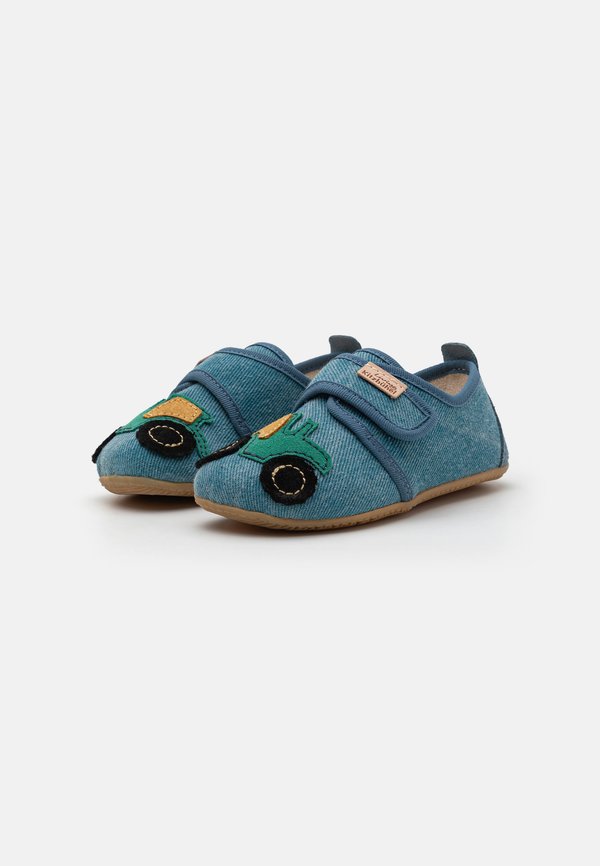 TROLLIGER TRAKTOR KIDS KLETTVERSCHLUSS - Slippers - capri4