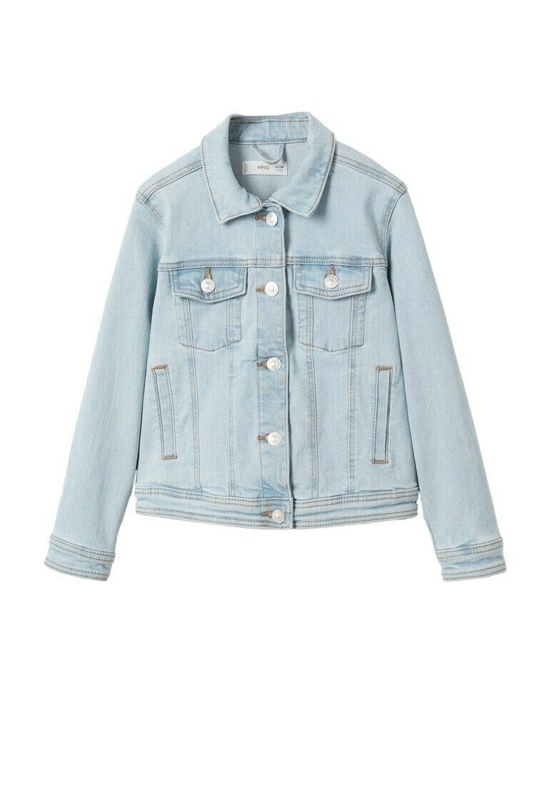 Ljusblå denimjacka med knapp-up framsidan, två bröstfickor och två sidfickor. Avslutad med sömnadsdetaljer och krage.