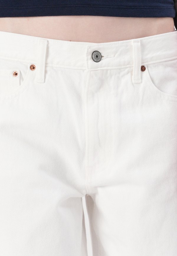 LIGHT CLEAN MR BARREL - Relaxed fit jeans3