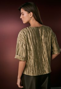 Next REGULAR FIT  - Bluse - gold-coloured