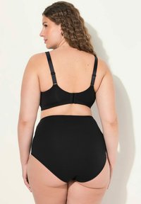 Black bra and high-waisted underwear made of soft material. The bra features adjustable straps and a hook-and-eye closure. Simple design.