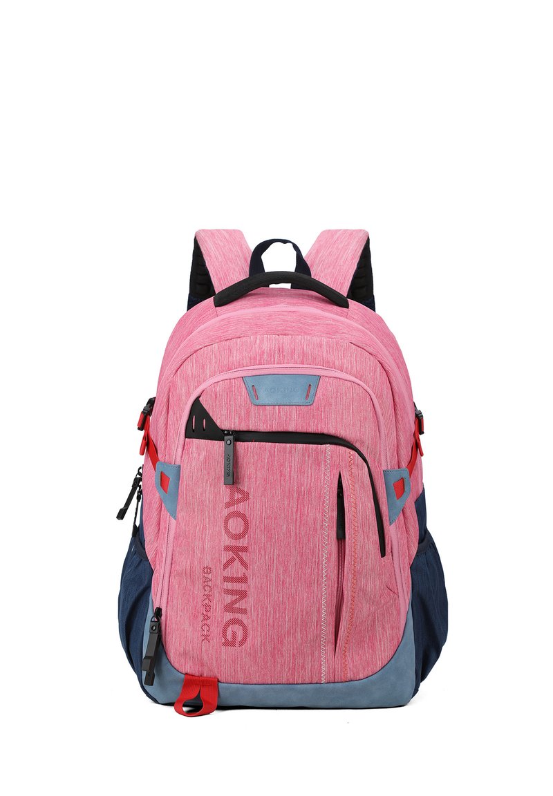 Zaino in tessuto rosa con accenti blu e rossi, dotato di spallacci regolabili, molteplici tasche con zip e materiale testurizzato.