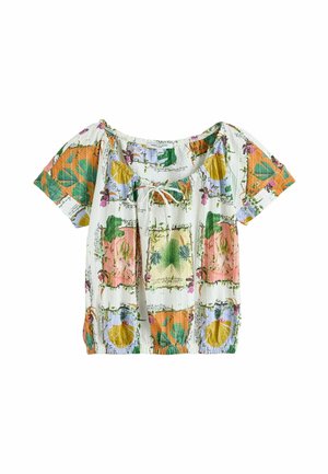 Krótka bluzka z krótkim rękawem, z elastycznym dołem, dekoltem z regulowanym wiązaniem oraz wielokolorowymi tropikalnymi liśćmi i kwiatowymi wzorami na białym tle.