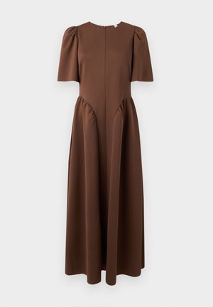 Robe midi marron avec manches courtes bouffantes, col rond haut, détails froncés à la taille et jupe fluide en ligne A.