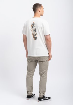 ESCAPE FLIP - Print T-shirt - off white