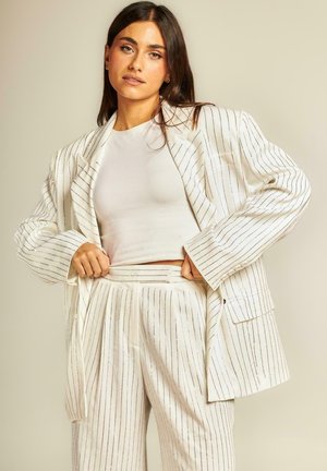 Short coat - blanco