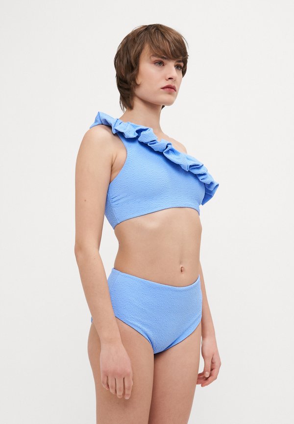 BIRTH OF VENUS  - Bikini top3