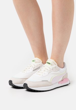 CITY RIDER - Sneakers basse - marshmallow/white/lavender fog