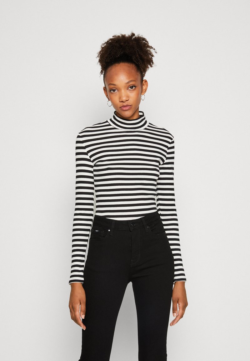 PIECES dam top PCBETTY - Cloud Dancer BLACK DOTS main image 1