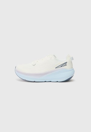FWD VIA - Zapatillas running asfalto - white/light blue