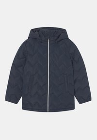 Veste rembourrée bleu marine avec une capuche, dotée d'une fermeture éclair à l'avant, de poches latérales et d'un design matelassé en forme de losange. Texture douce et lisse.