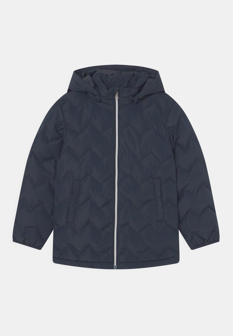 Veste rembourrée bleu marine avec une capuche, dotée d'une fermeture éclair à l'avant, de poches latérales et d'un design matelassé en forme de losange. Texture douce et lisse.