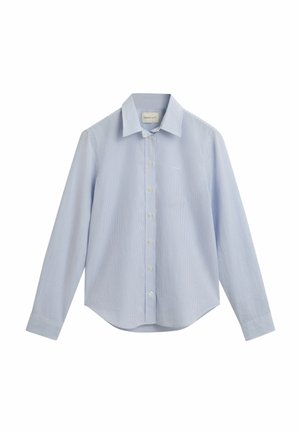 Camicia button-up azzurra chiara con sottili righe bianche, maniche lunghe, colletto classico e orlo curvo. Logo del marchio discreto sul petto.