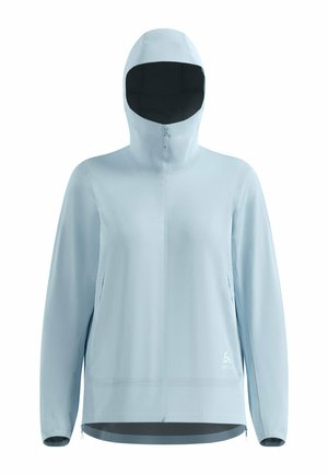 Hellblaue Langarmjacke mit durchgehendem Frontreißverschluss und Kapuze mit schwarzem Gesichtsschutzpanel, zwei Seitentaschen und kleinem Logo vorne unten.