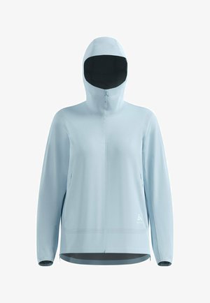 Hellblaue Langarmjacke mit durchgehendem Frontreißverschluss und Kapuze mit schwarzem Gesichtsschutzpanel, zwei Seitentaschen und kleinem Logo vorne unten.