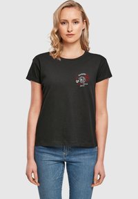 Merchcode PARK FIELDS - CITY SLICKERS BOX - T-shirts med print - black