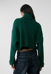 Stradivarius Strickpullover - mottled green