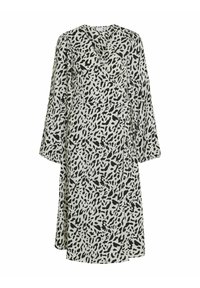 Obleka z vzorcem leoparda v beli in črni barvi, narejena iz lahkega materiala, z dolgimi rokavi in zavezovanjem v pasu. Oblika z V-izrezom.