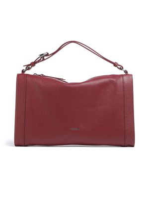 Rote Lederhandtasche mit strukturierter Oberfläche, schlankem Profil und einem einzelnen Schulterriemen. Verfügt über ein dezentes Logo auf der Vorderseite.