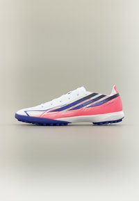 Δεν επιλέχθηκε, footwear white/solar purple/solar turbo