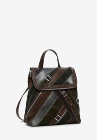Desigual SMALL WITH STRAPS AND ZIPPERS - Rucksack - brown