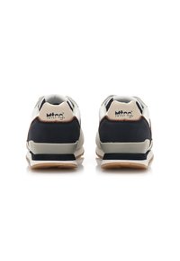 mtng chaussures basket