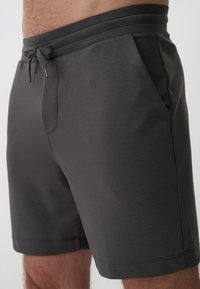 Jimmy Key Shorts - anthracite