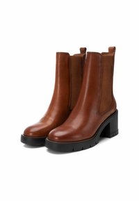 Carmela Botines con plataforma - camel