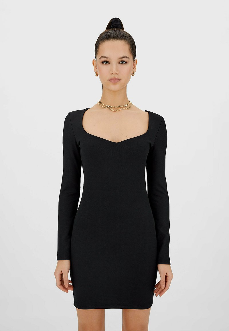 Damen Kleider | Stradivarius MIT HERZAUSSCHNITT Etuikleidblack/schwarz - UZ31503 Damen Kleider | Stradivarius MIT HERZAUSSCHNITT Etuikleidblack/schwarz - UZ31503