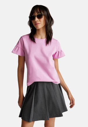 RUFFLED SLEEVES - Jednoduché tričko - violet