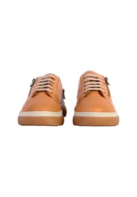 Divine Factory ALENOA - Baskets basses - camel