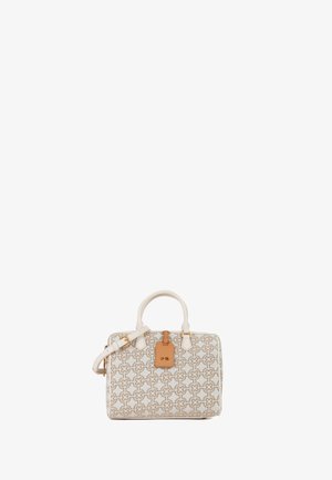 Witte handtas met een geometrisch patroon in beige. Voorzien van twee korte handvatten, een verstelbare schouderband en een gouden labelaccent.